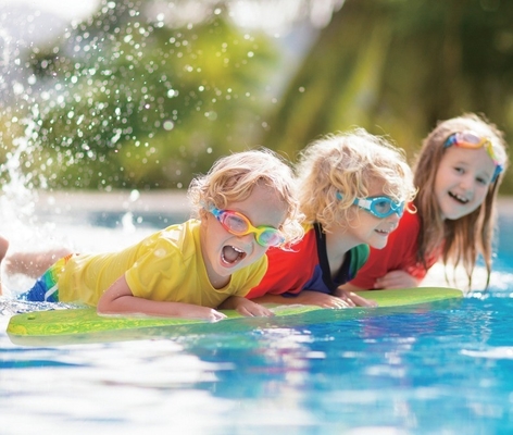 Aanpassen Logo Zachte EVA Foam zwembad Float Noodle 4,5 cm Dikte voor water spelen in bulk