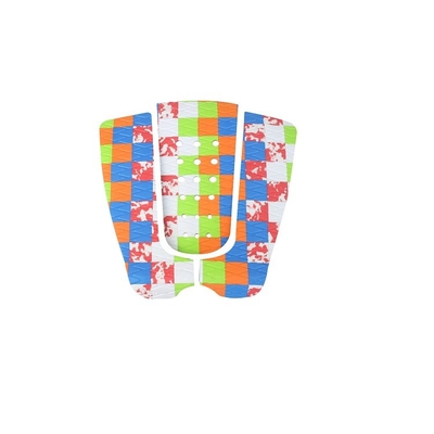 Maak gebruik van je surfen met Woowave 3M Deck Pad en Pantone Color Traction Pad